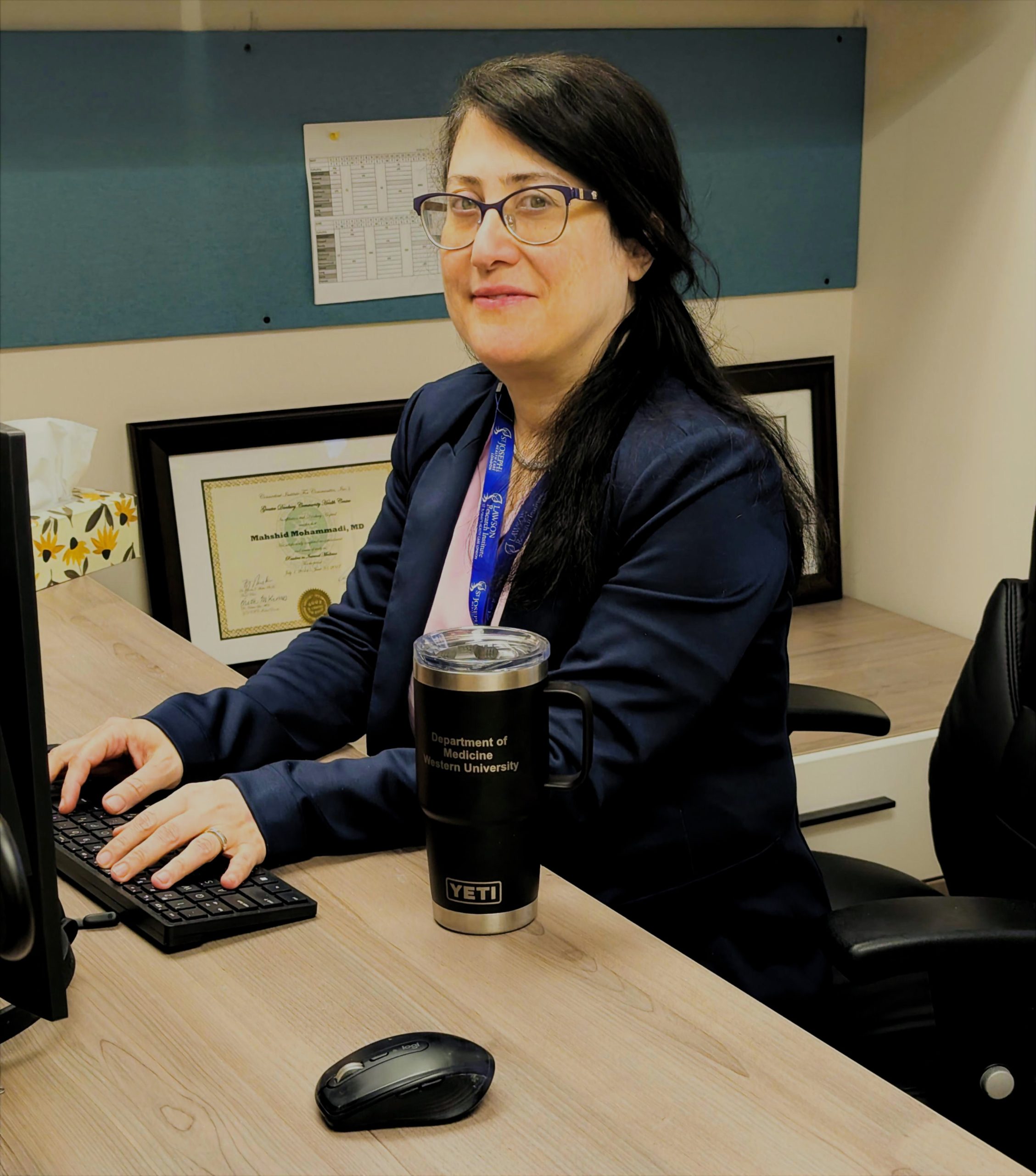 Dr. Mahshid Mohammadi picture